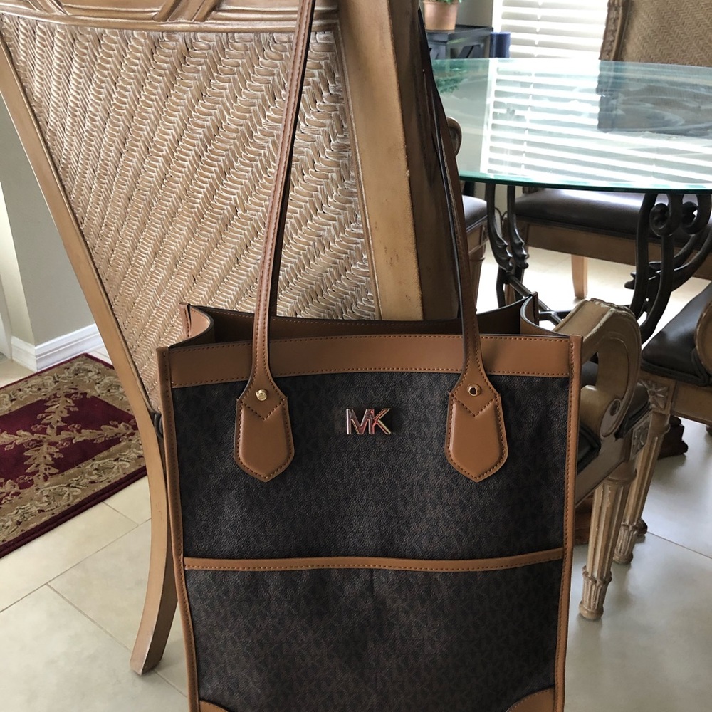 Michael Kors shoulder bag